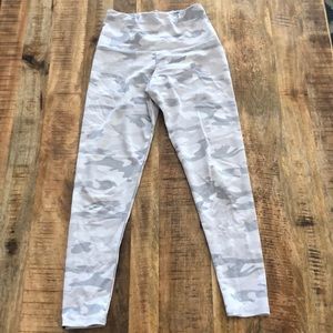 Onzie Ankle Leggings